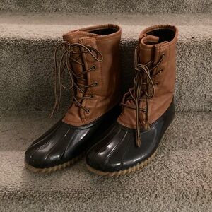 In Great Condition! The Original Duck Boot